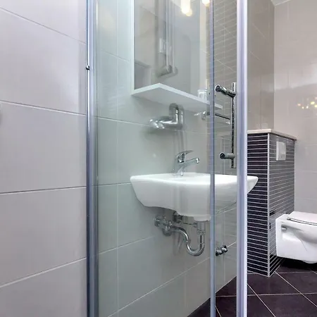 Nikola Pensión Zastražišće